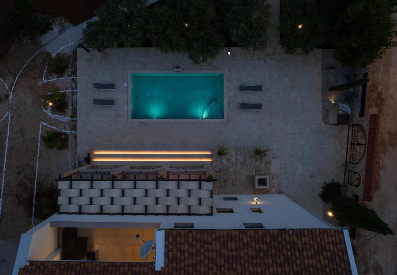 Villa Jalan Vrsi Exterior photo